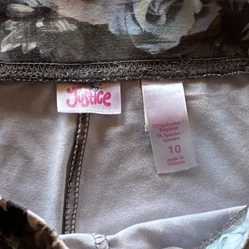 Justice Girls Gray & Blue Roses Size 10. Comfortable